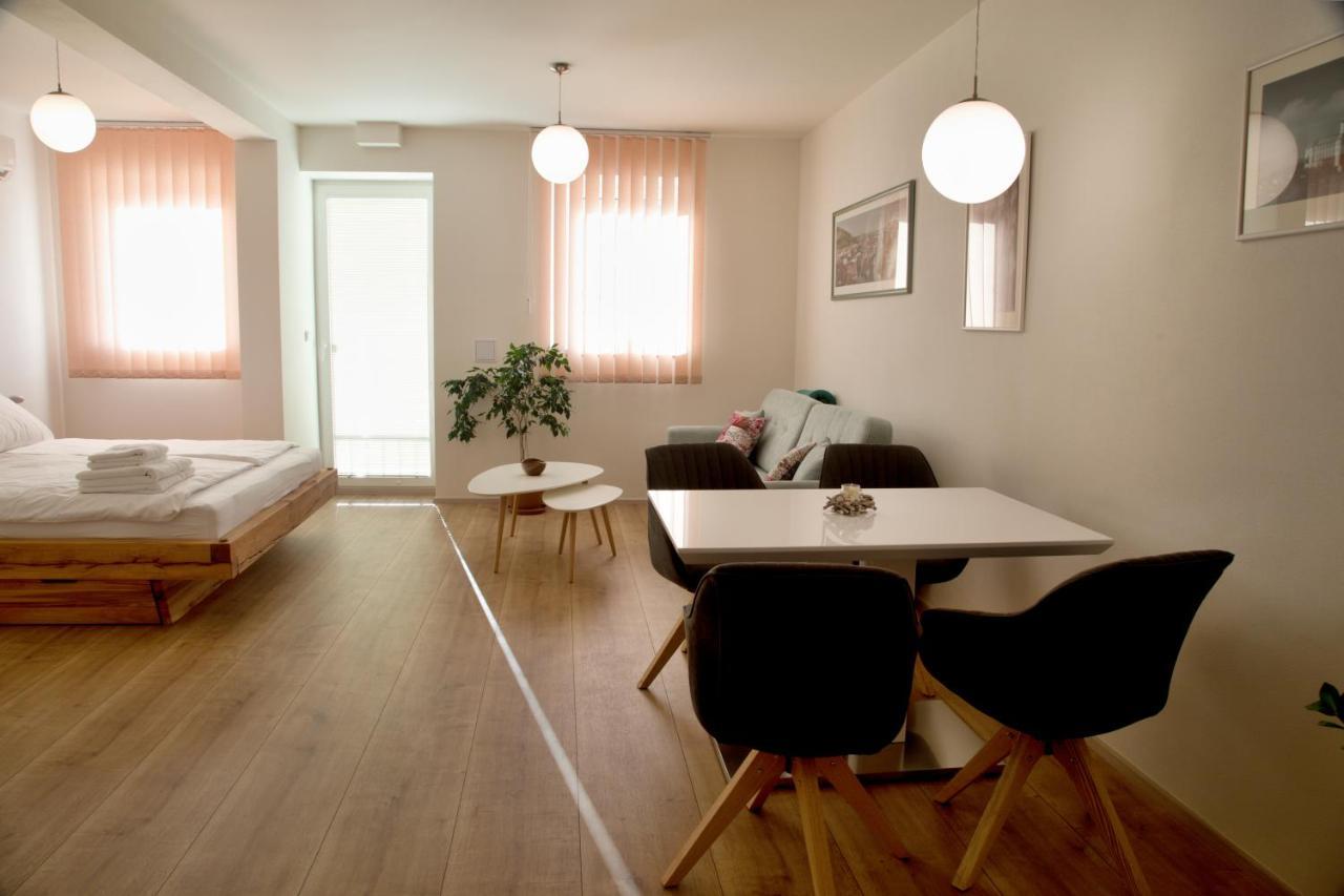 Mikulov Apartments - Apartman Radka エクステリア 写真